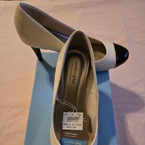 NIB Size 8.5W Comfort Plus by Predictions heels